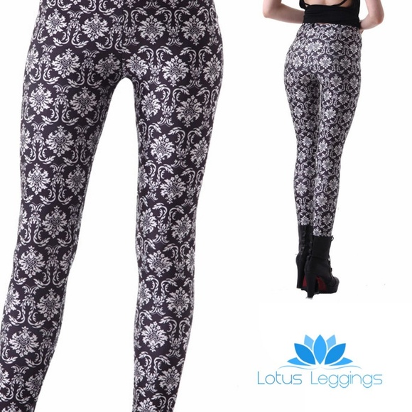 Wallpaper Leggings - Picture 1 of 3